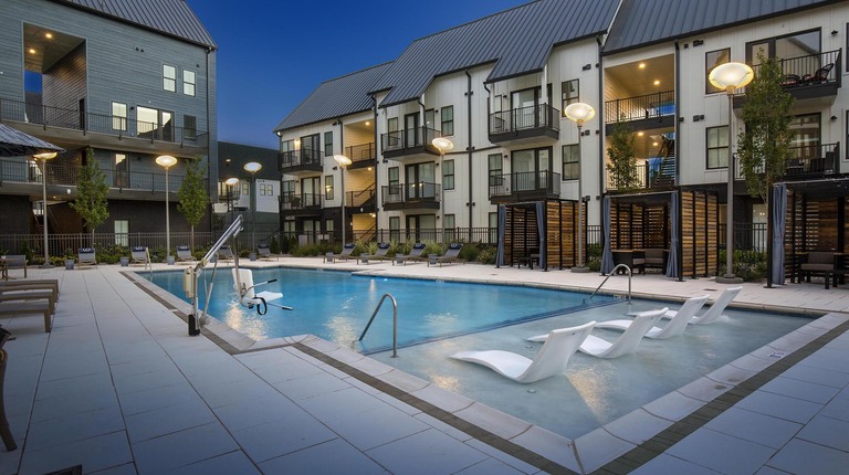 Resort-Inspired Saltwater Pool